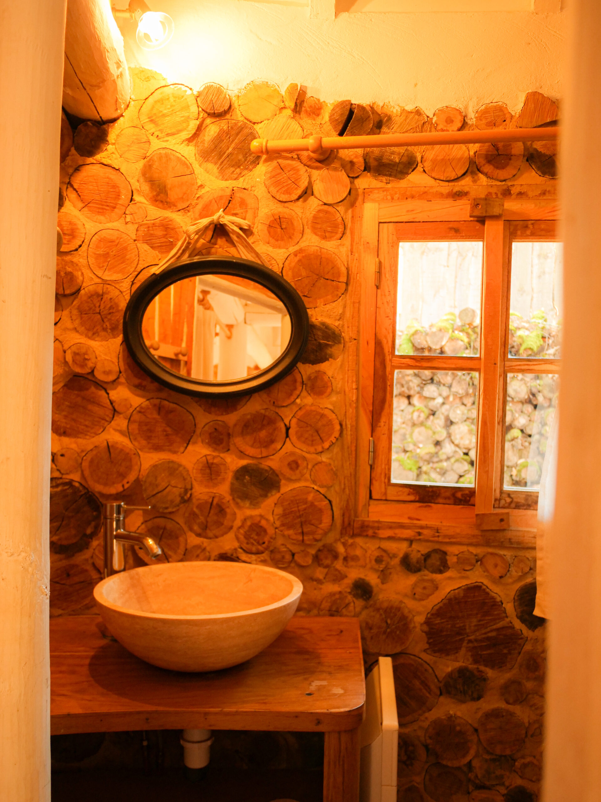 Salle de bain cabanes rondes - Domaine Perigord Vacances