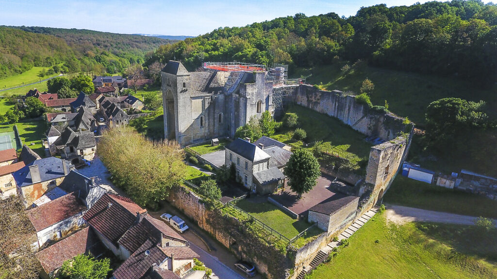 Vue aérienne Saint-Amand-de-Coly