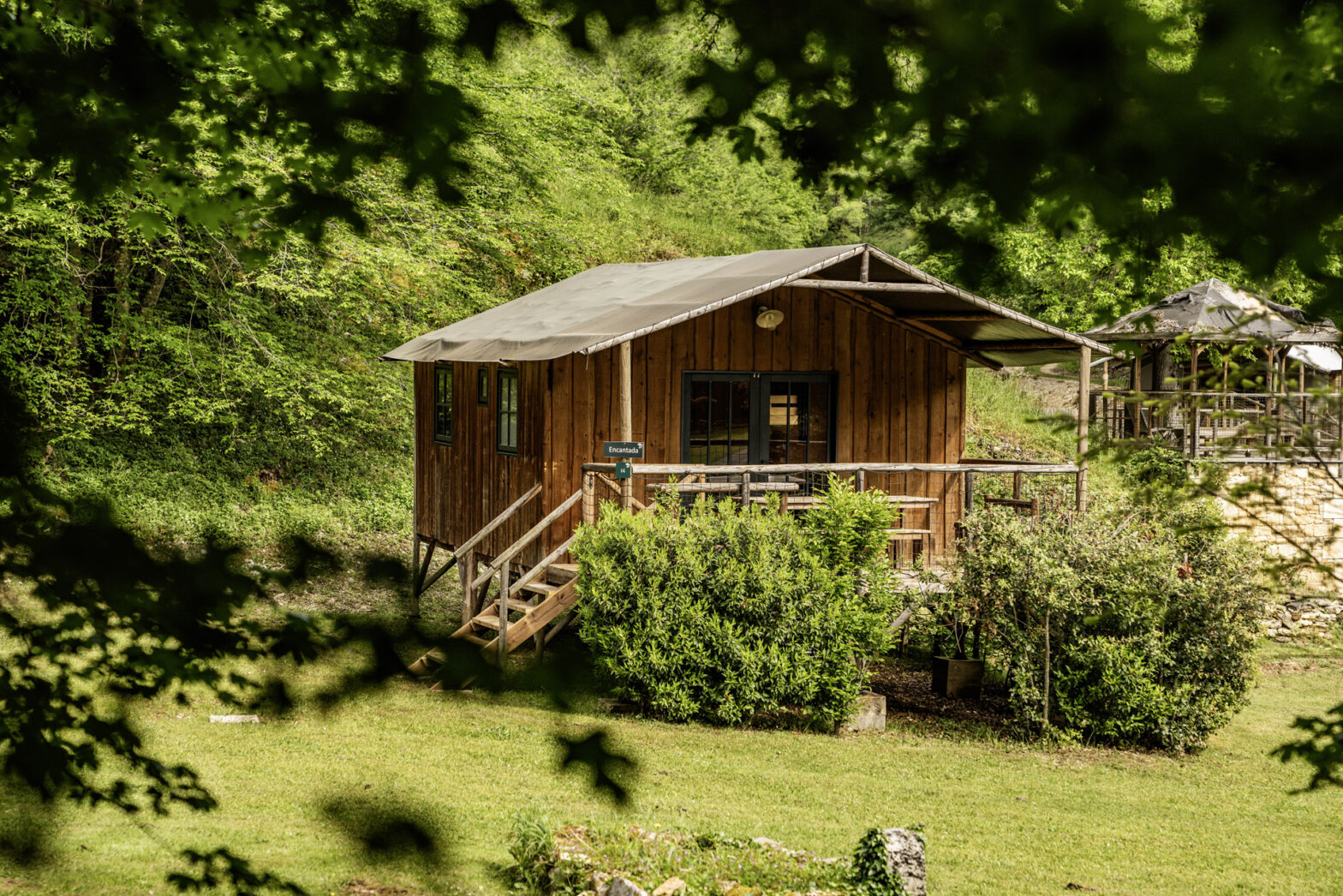 Hébergement insolite en Dordogne : camping, cabanes et lodges pour un séjour unique