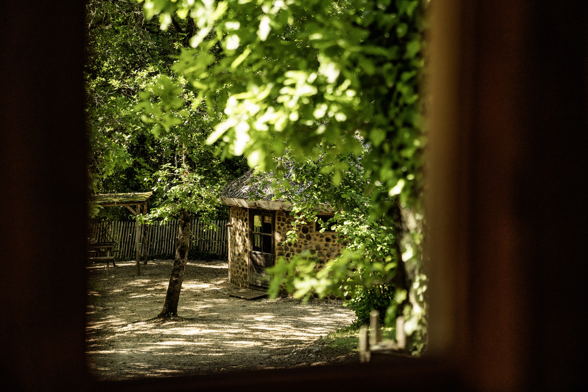 camping perigord vacances cabane ronde cr11