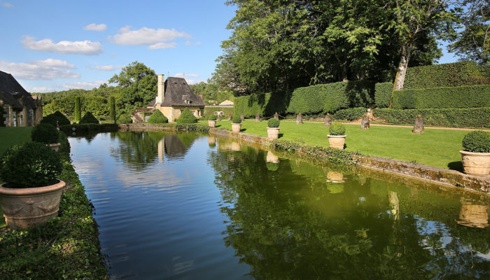 Miroir d'eau des jardins d'Eyrignac
