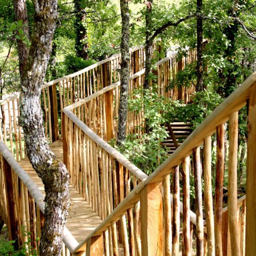 camping perigord vacances cabane perchee dans les arbres perigord noir Lou Castalhan 10