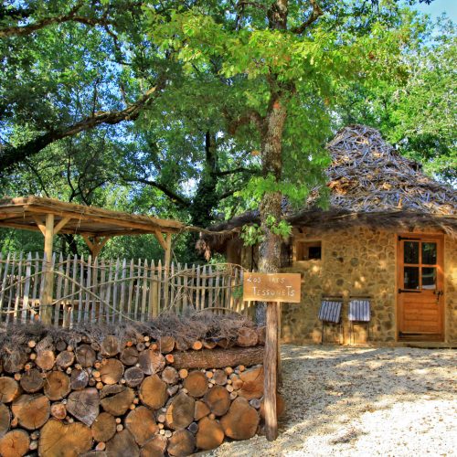 camping perigord vacances cabane ronde 3 tessonnets 2