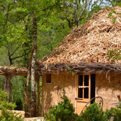 camping perigord vacances cabane ronde bela sorga 4